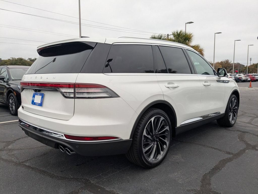 New 2026 Lincoln Aviator Reserve w/ Illumination Package RWD image 4