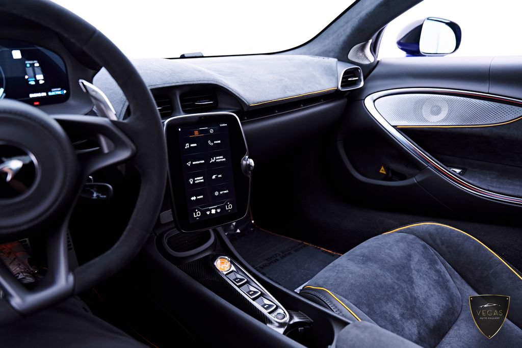 Used 2025 McLaren Artura RWD image 73