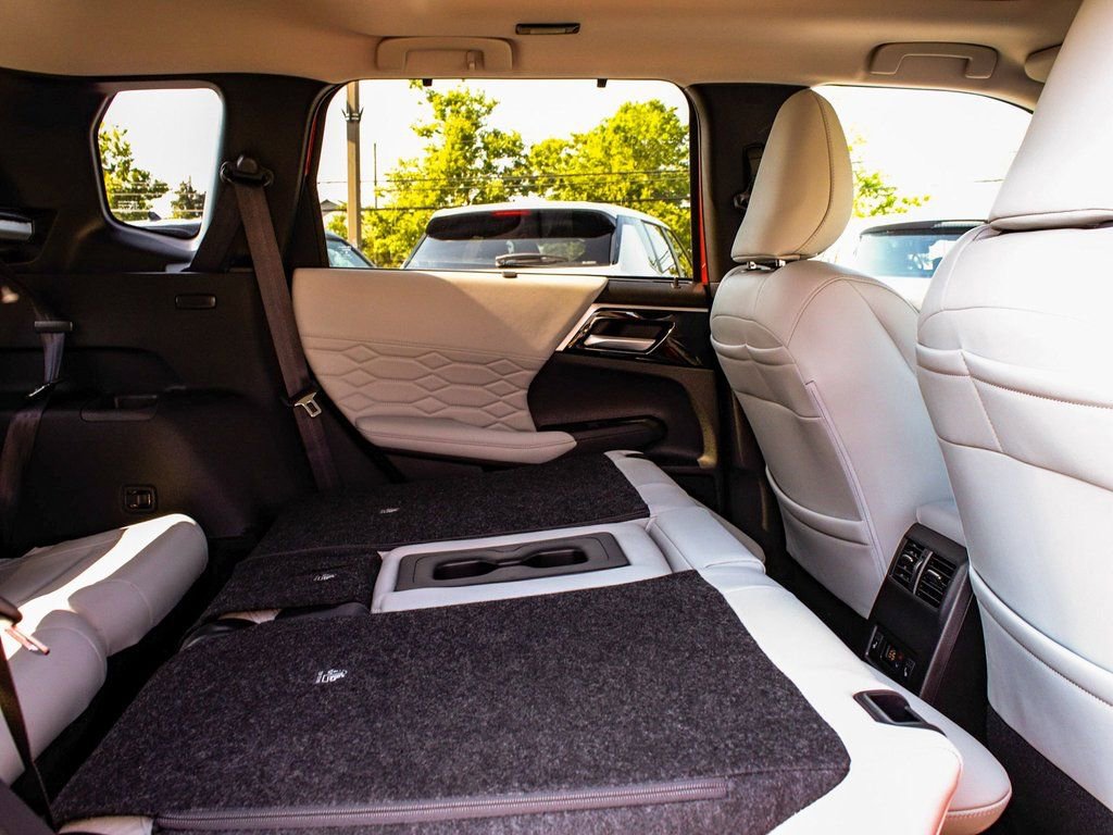 New 2025 Mitsubishi Outlander SEL AWD/4WD image 39
