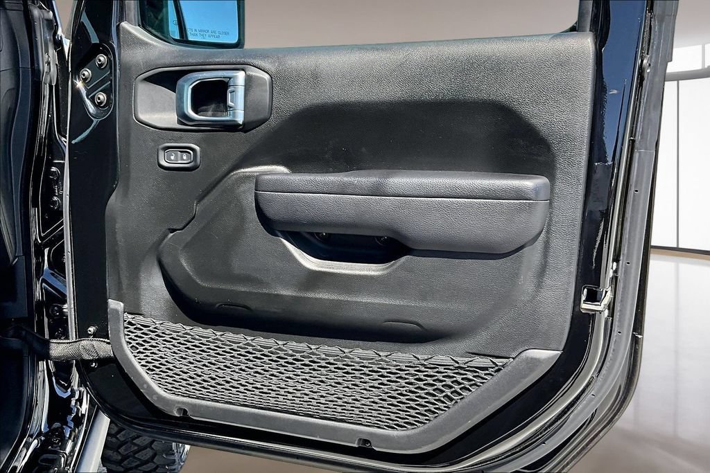 Used 2023 Jeep Wrangler Sport AWD/4WD image 26