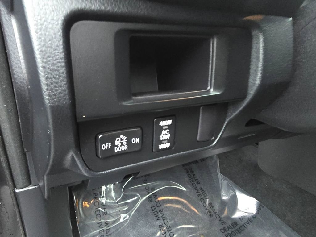 Certified 2016 Toyota Tacoma TRD Off-Road w/ Premium & Technology Package image 17