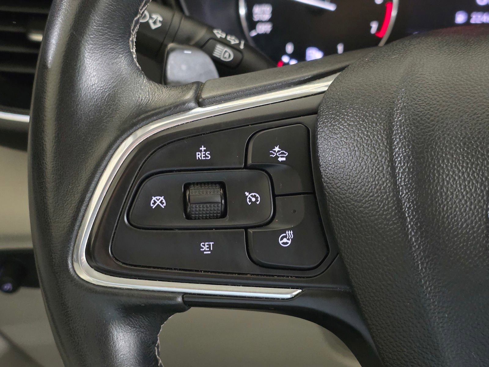 Used 2023 Buick Envision Preferred FWD image 30