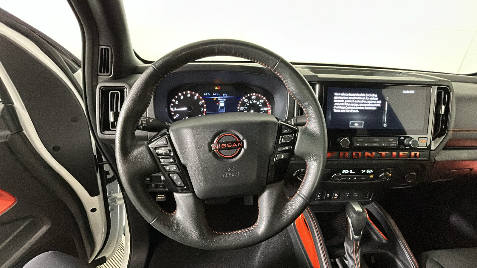 Used 2026 Nissan Frontier PRO-4X AWD/4WD image 17