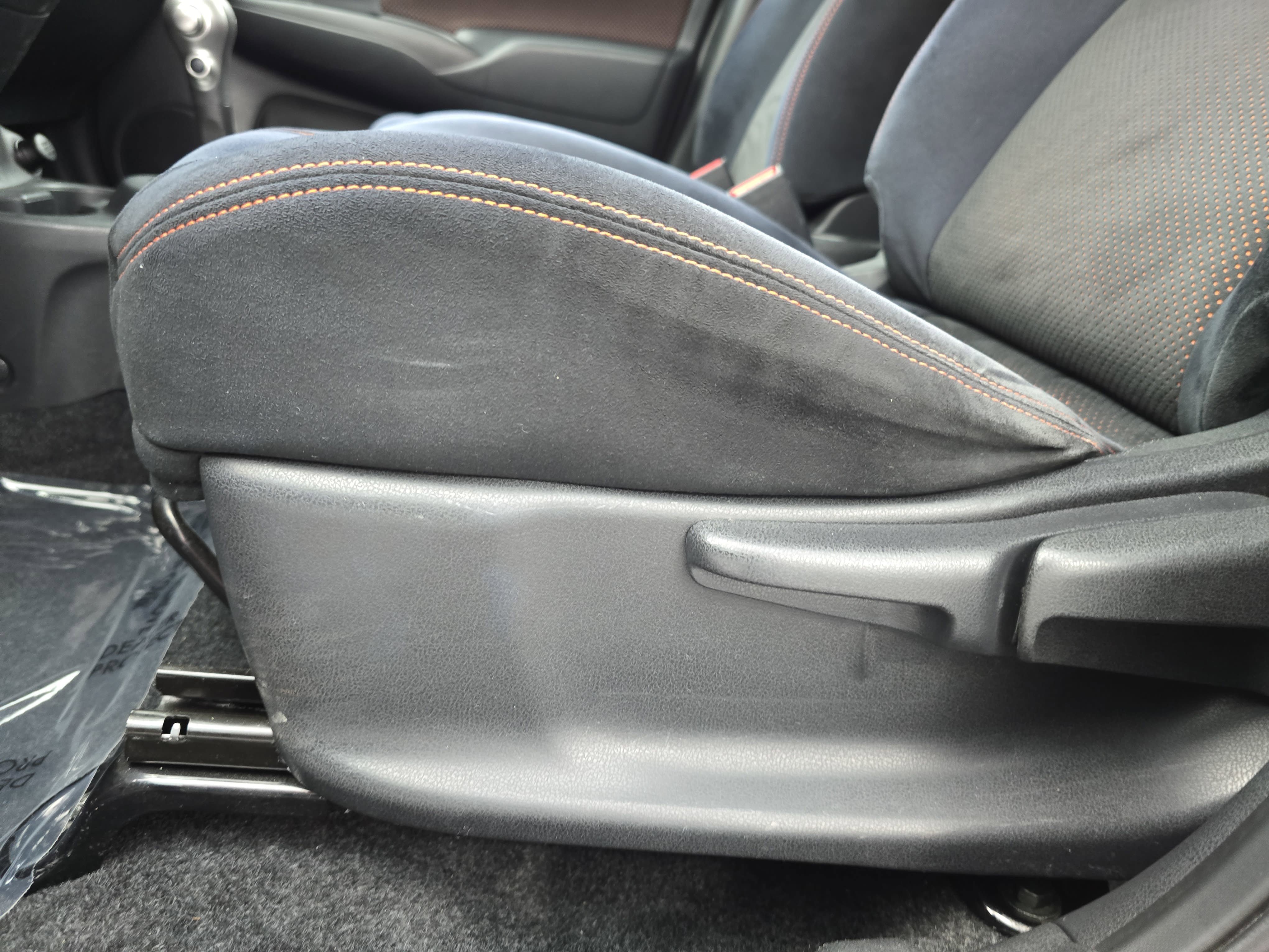 Certified 2018 Nissan Versa Note SR FWD image 27