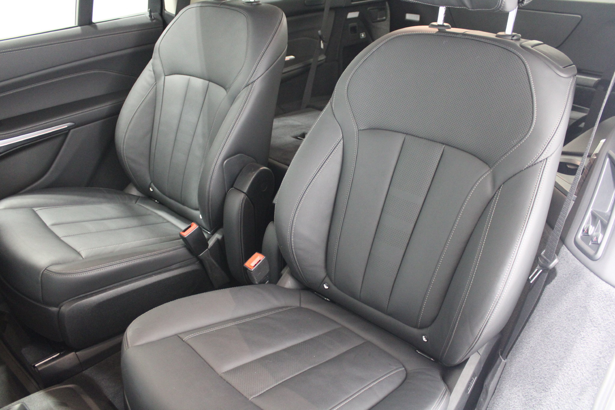 Used 2021 BMW X7 xDrive40i w/ Executive Package AWD/4WD image 19