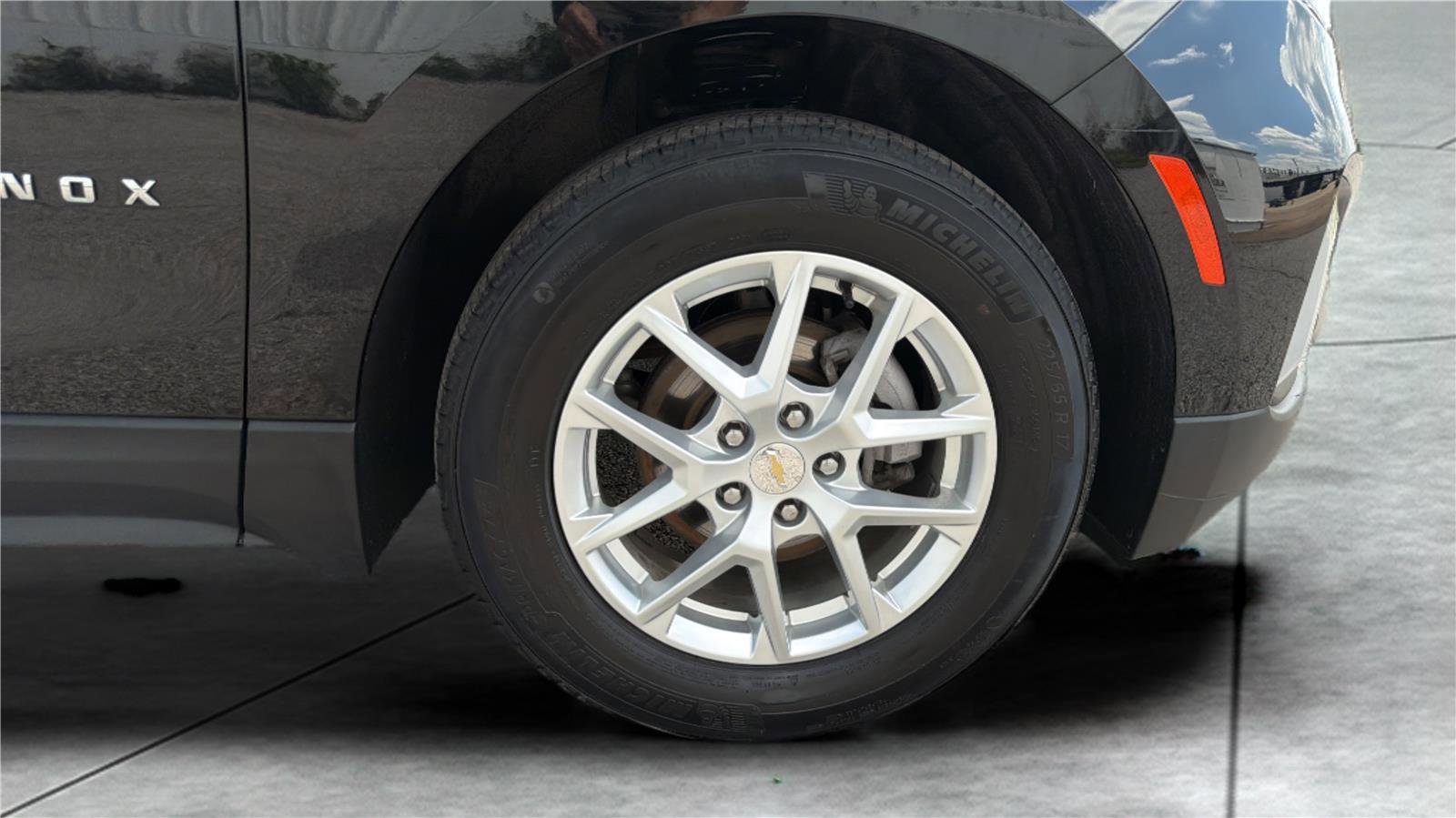 Used 2022 Chevrolet Equinox LT FWD image 27