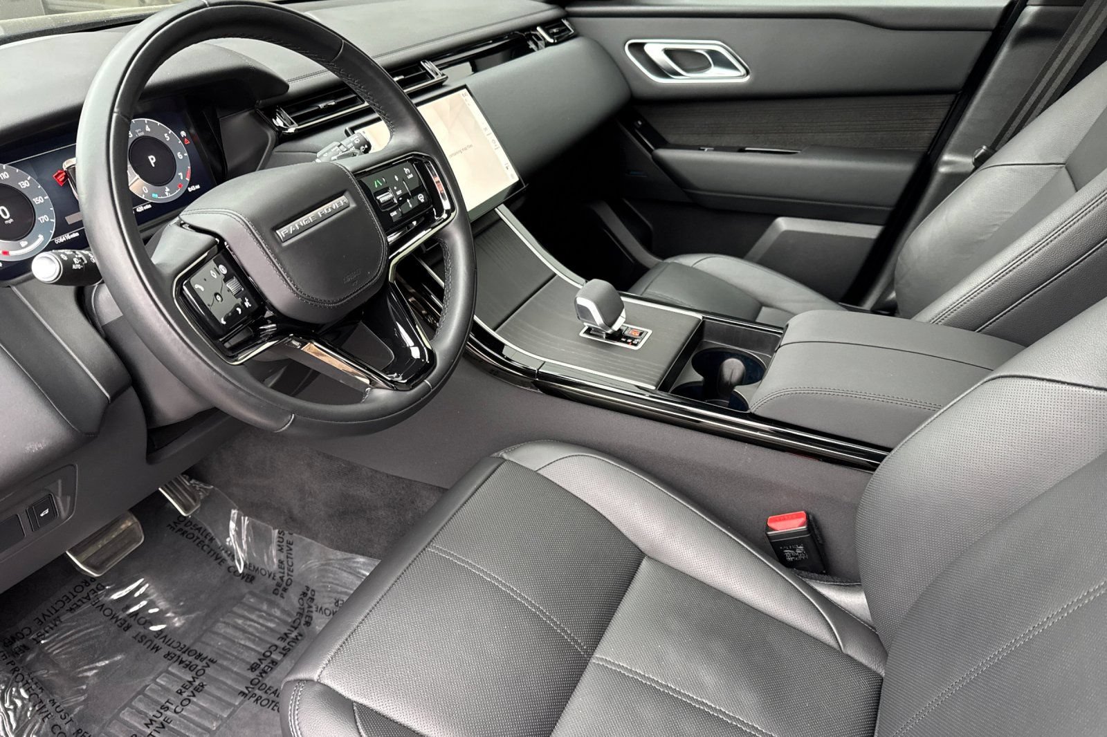 Certified 2026 Land Rover Range Rover Velar Dynamic SE AWD/4WD image 9