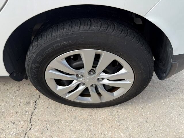 Used 2021 Kia Soul LX FWD image 10