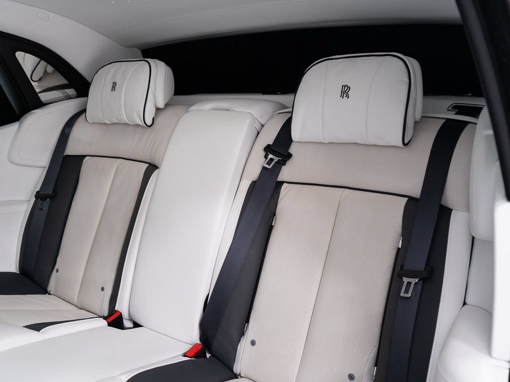 Certified 2023 Rolls-Royce Phantom Sedan RWD image 27