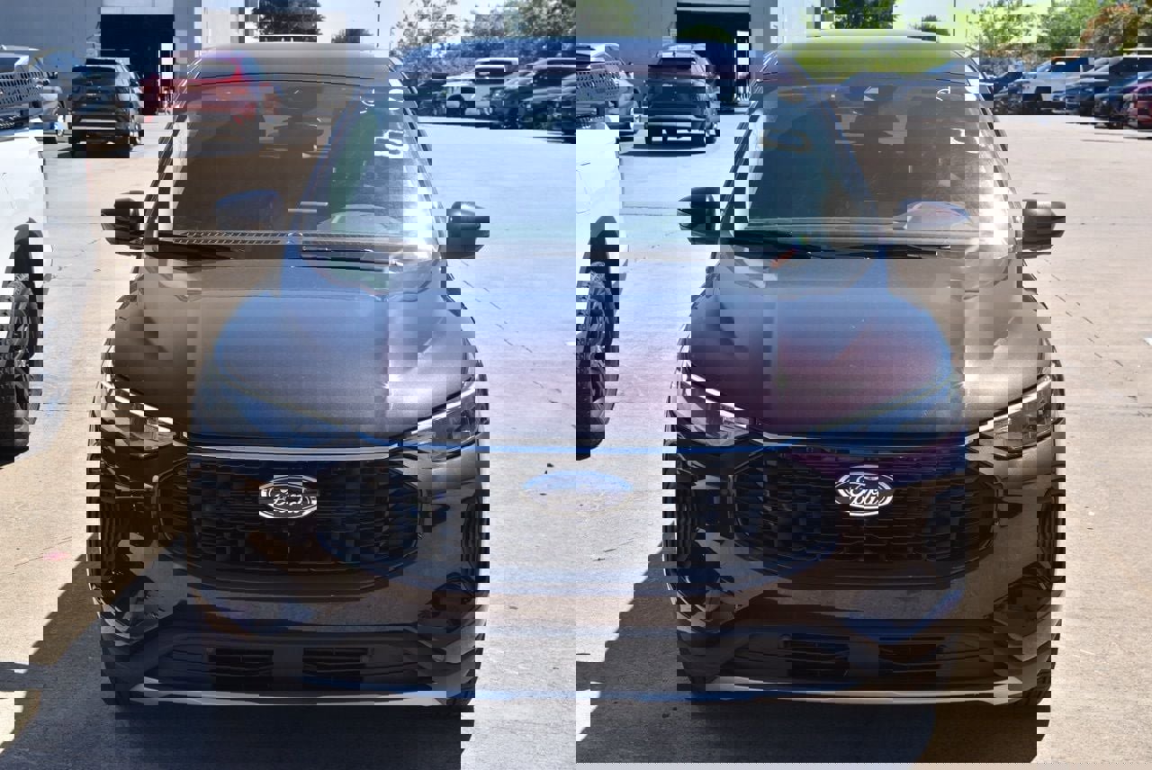 Certified 2023 Ford Escape Active w/ Tech Pack #2 image 3