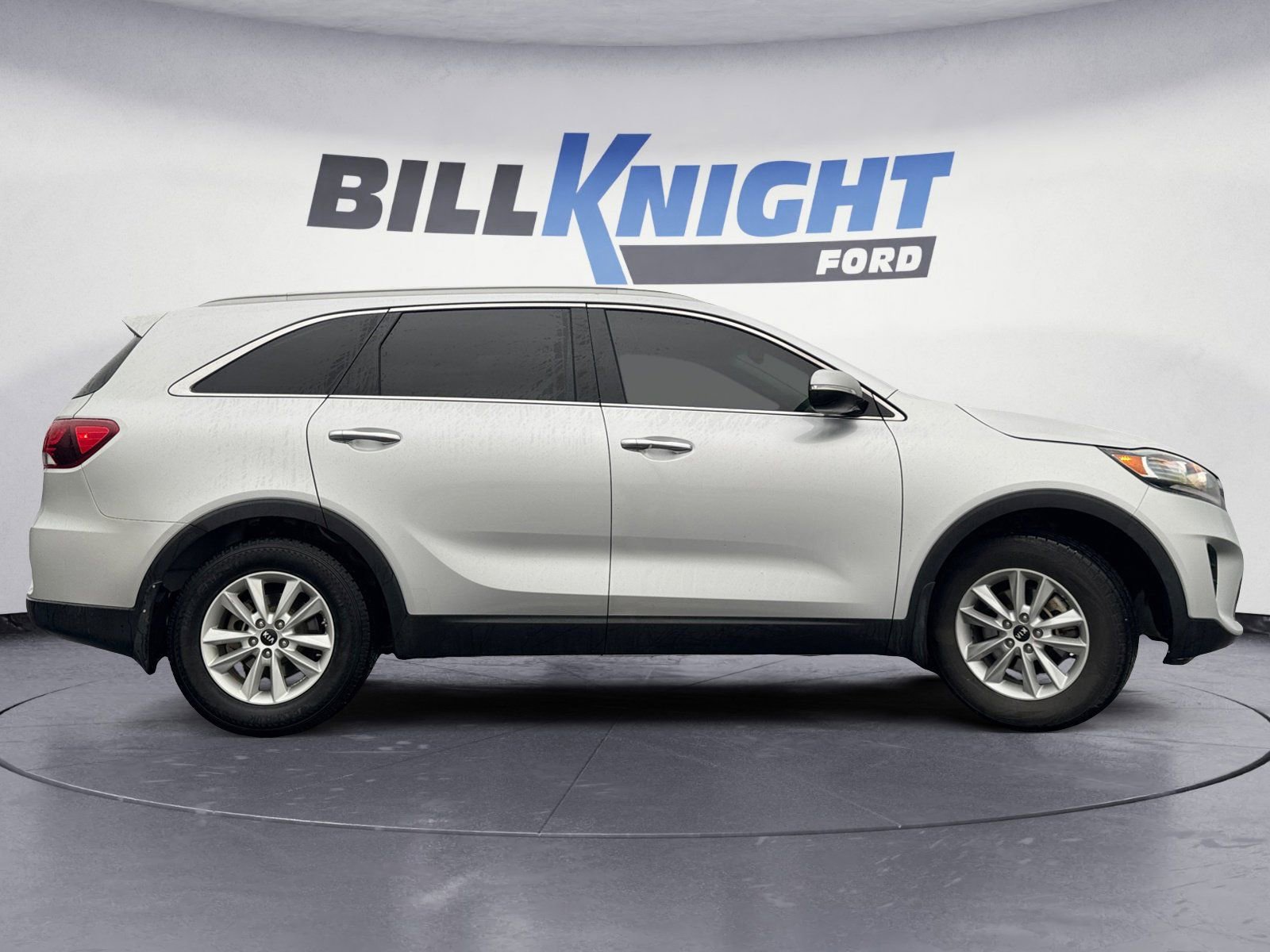 Used 2019 Kia Sorento LX w/ LX Convenience Package image 6