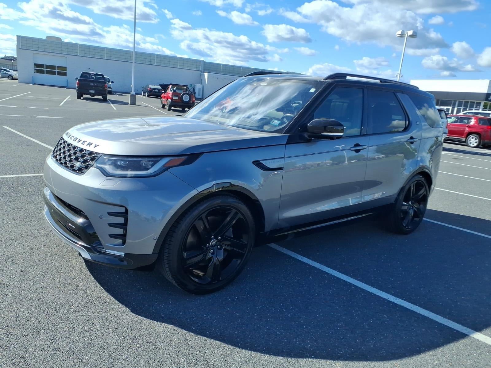 Used 2023 Land Rover Discovery HSE R-Dynamic AWD/4WD image 1