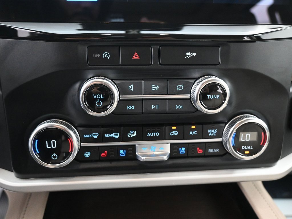 Used 2023 Ford Expedition Limited image 21