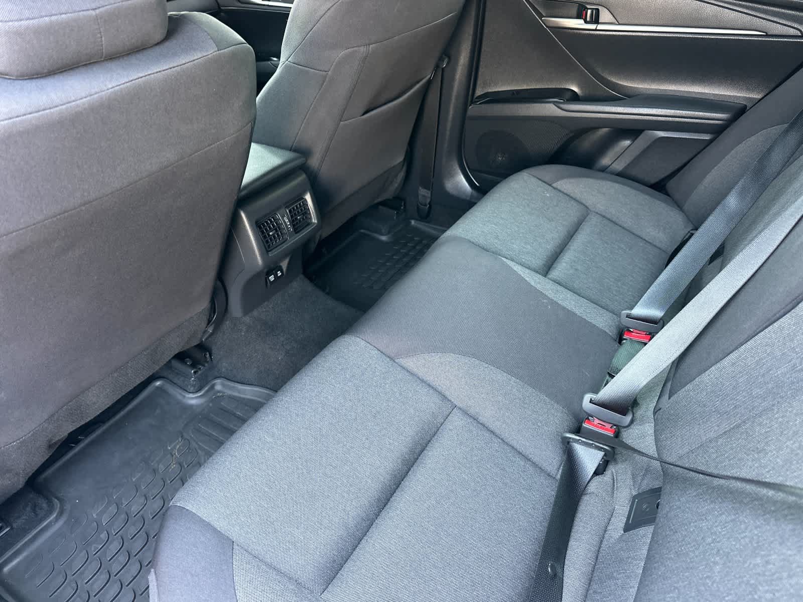 Used 2025 Toyota Camry LE FWD image 5