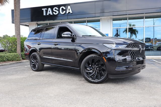 New 2027 Lincoln Navigator Reserve w/ Jet Appearance Package