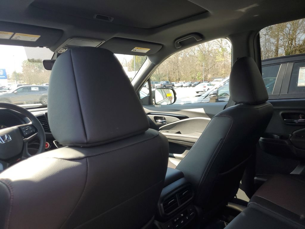 New 2026 Honda Ridgeline Black Edition image 12