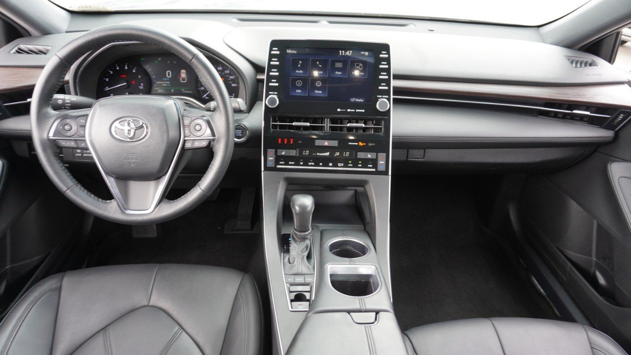 Used 2022 Toyota Avalon XLE FWD image 26