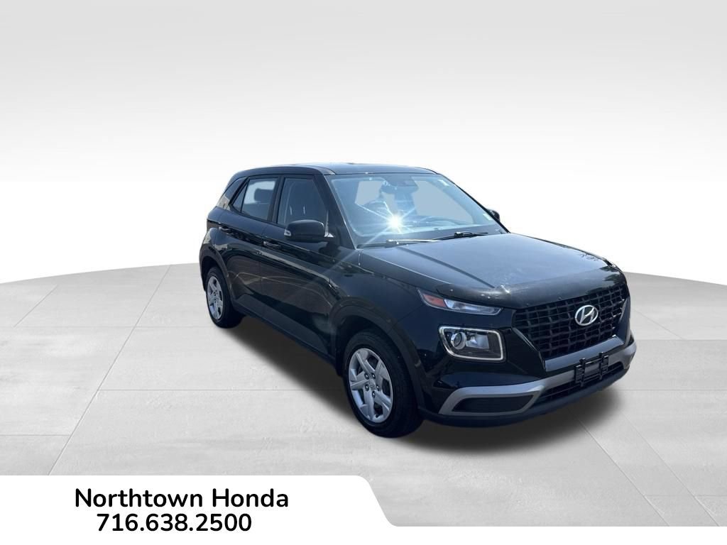 Used 2021 Hyundai Venue SE FWD video 1
