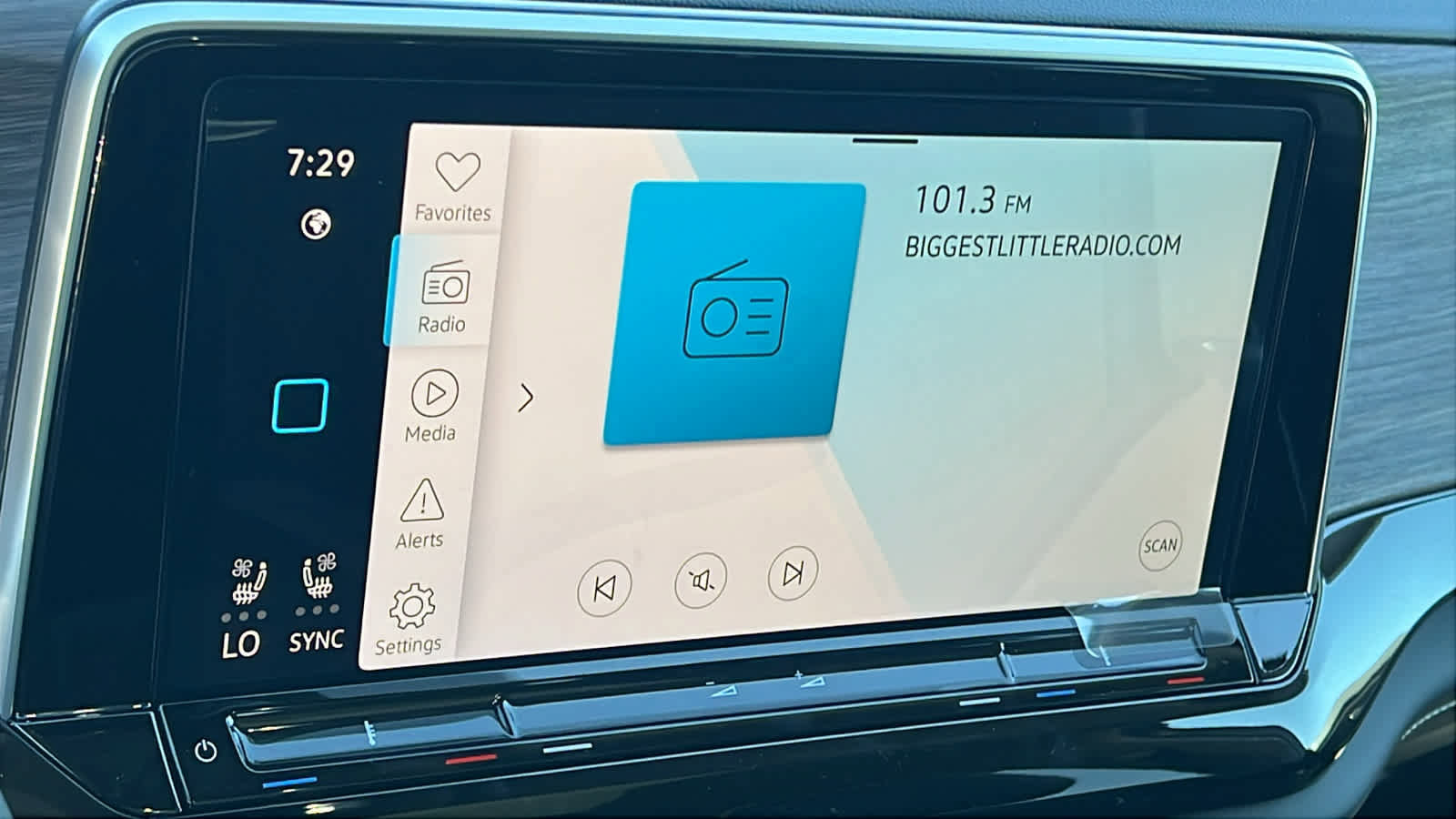 New 2026 Volkswagen Atlas SEL Premium R-Line image 15