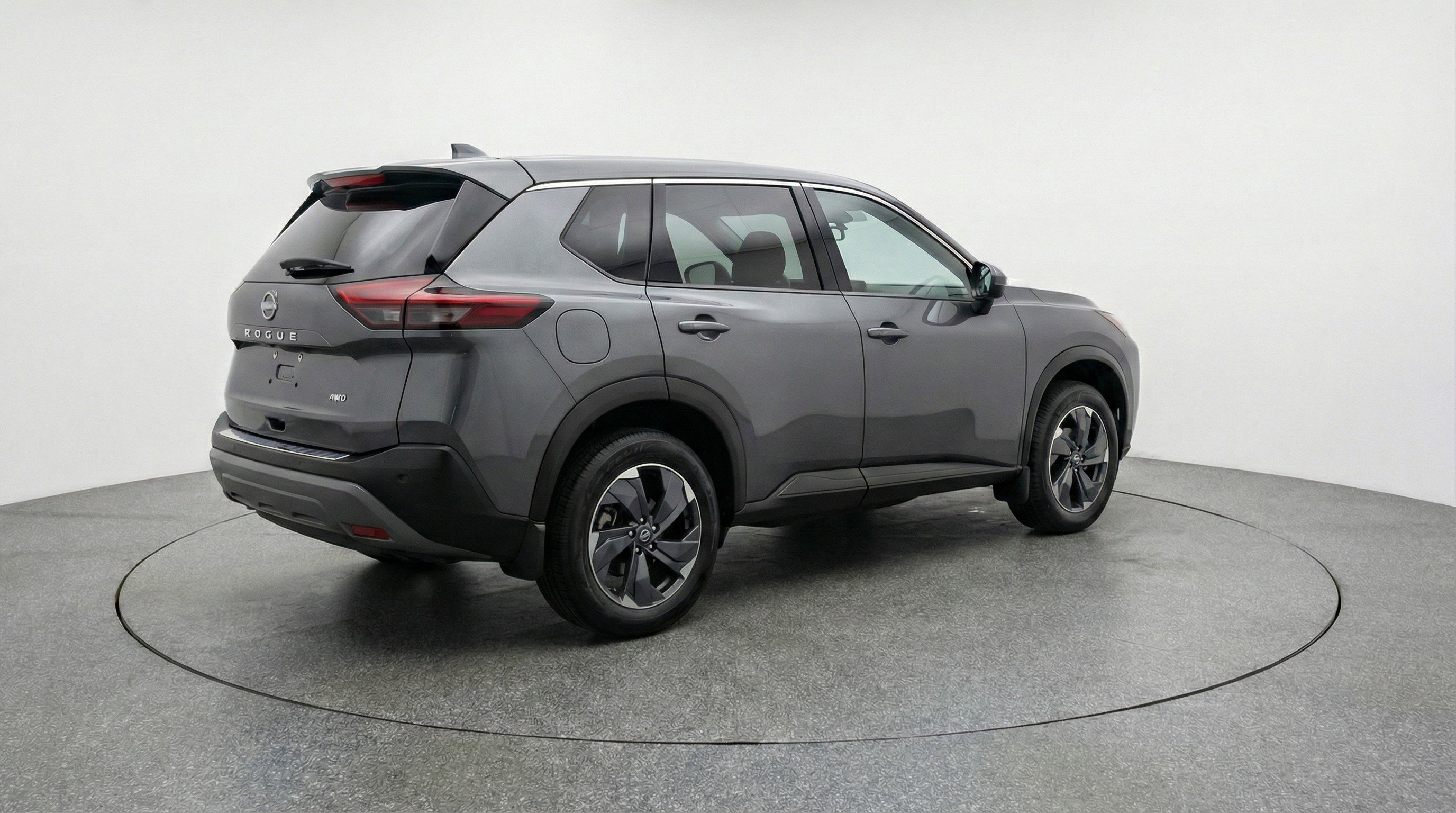 Used 2025 Nissan Rogue SV image 9