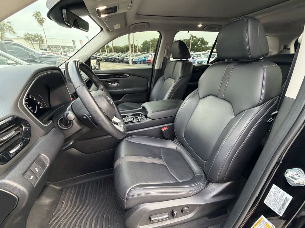 Used 2023 Honda Pilot Touring image 21