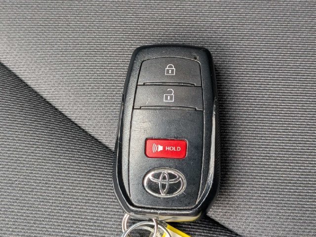 Certified 2024 Toyota Tacoma SR5 AWD/4WD image 30