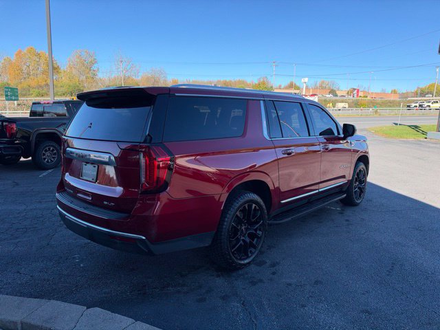 Used 2023 GMC Yukon XL SLT w/ Max Trailering Package AWD/4WD image 5