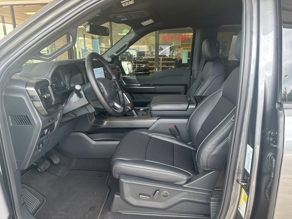 New 2025 Ford F150 Lariat image 8