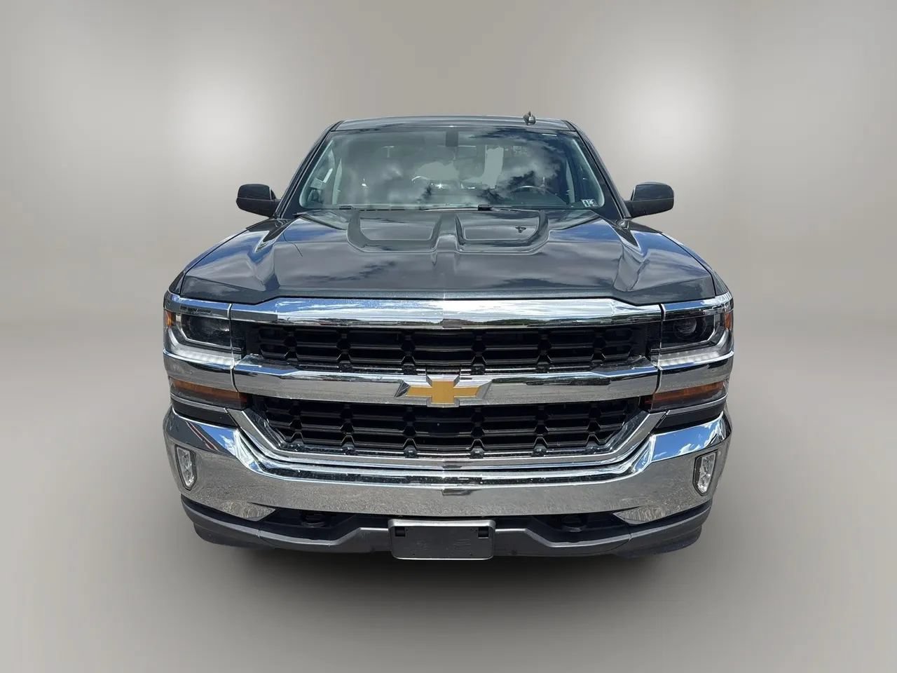 Used 2018 Chevrolet Silverado 1500 LT w/ All Star Edition AWD/4WD image 8
