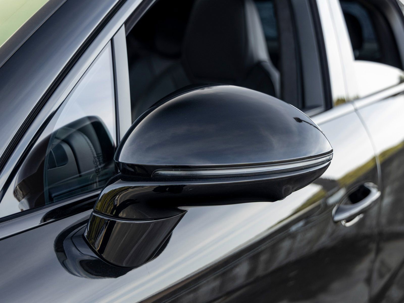 Certified 2025 Porsche Cayenne GTS image 18