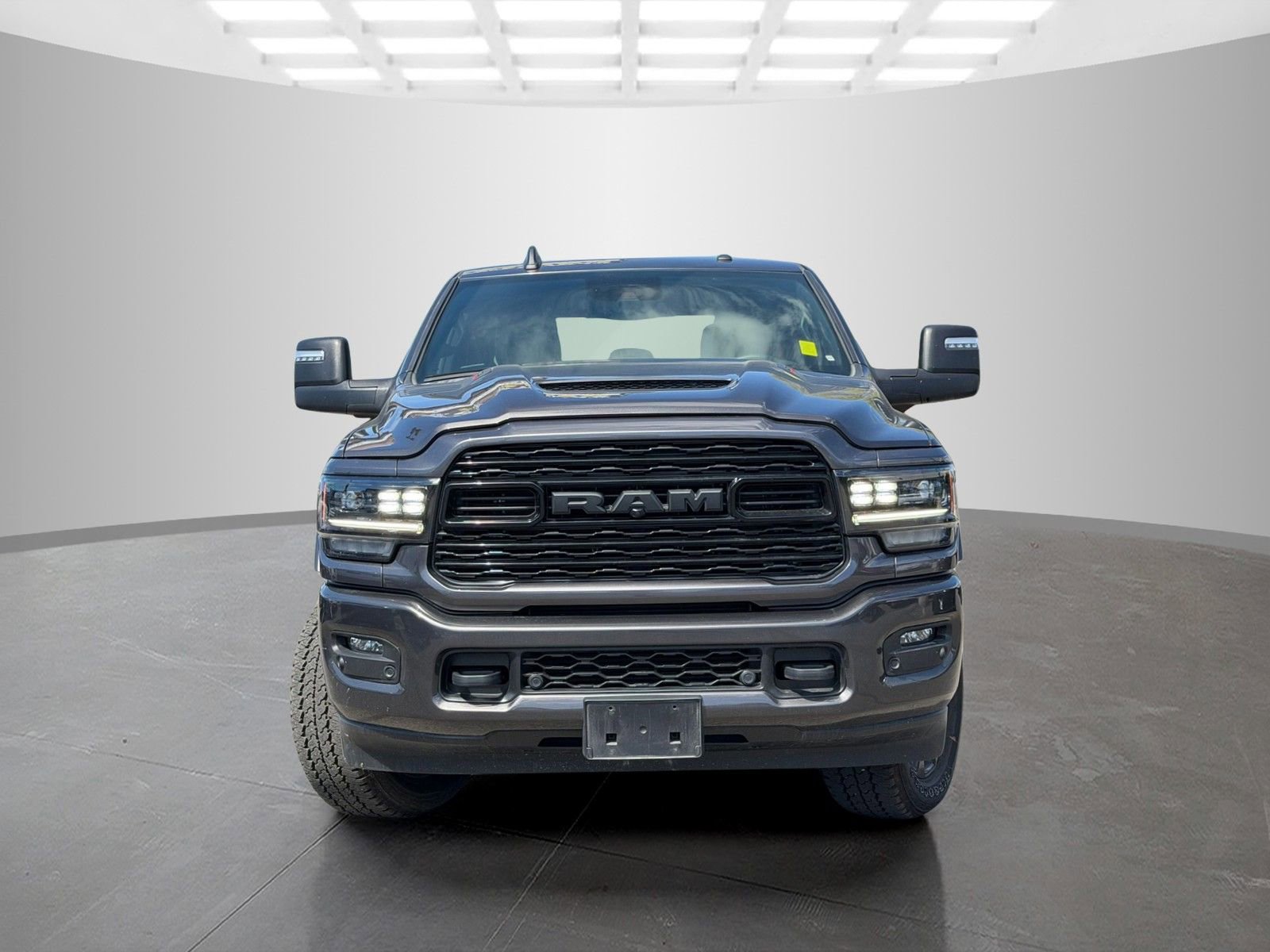 Used 2024 RAM 2500 Limited image 2