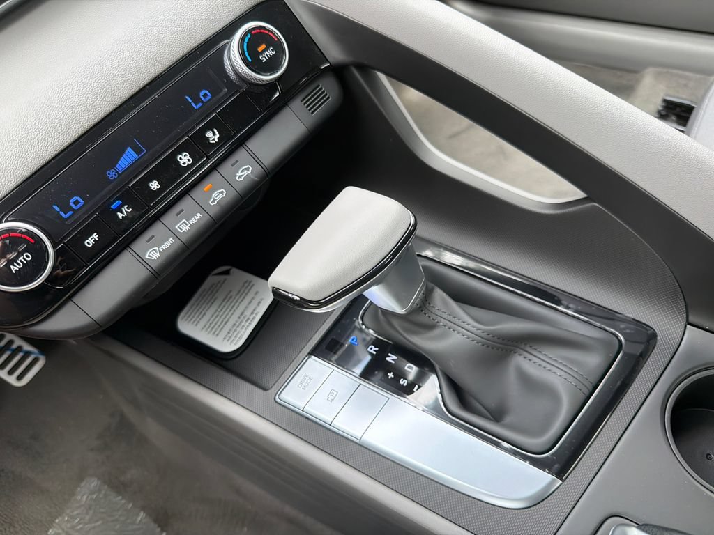 New 2026 Hyundai Elantra Sport FWD image 25