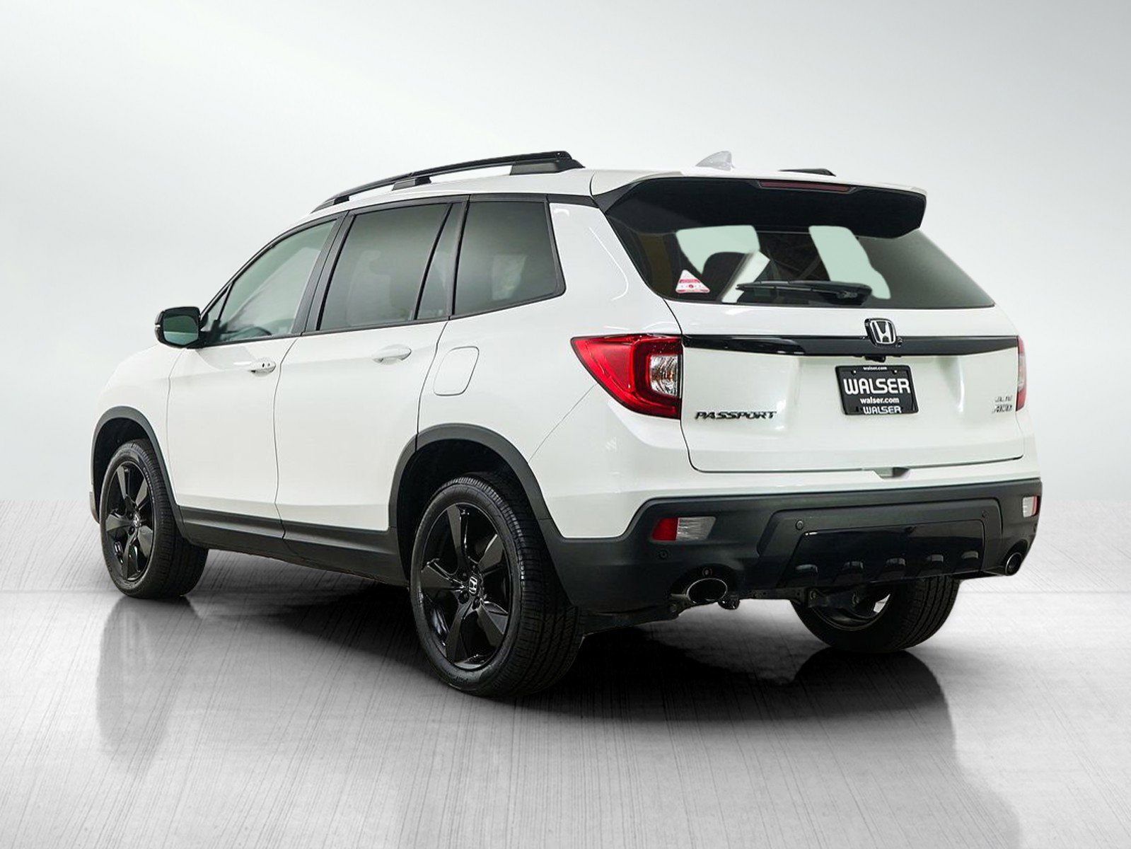 Used 2021 Honda Passport Elite image 3