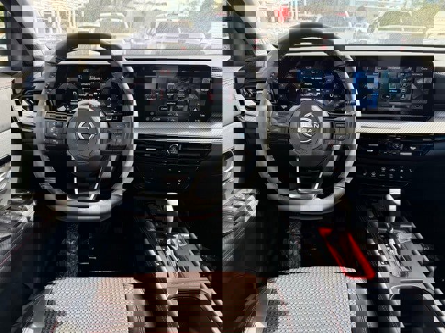 New 2026 Nissan Kicks SR w/ Cold Weather Package image 18