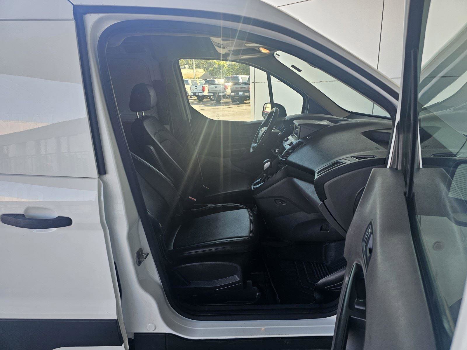 Used 2019 Ford Transit Connect XL image 15