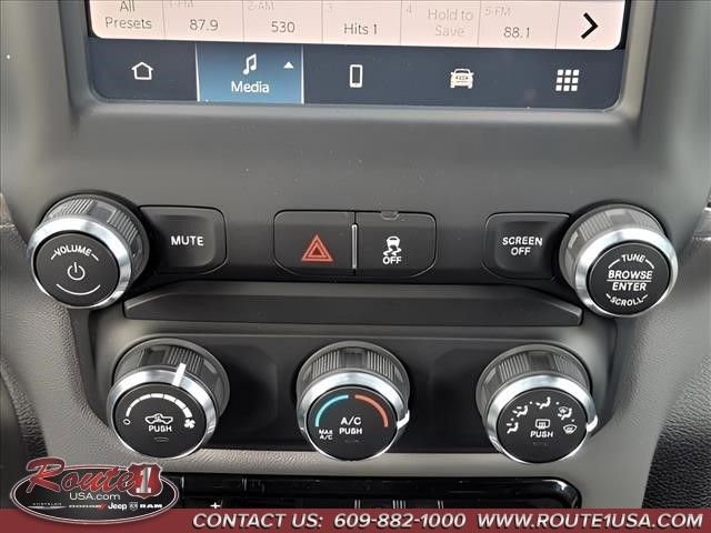 Used 2025 RAM 1500 Big Horn AWD/4WD image 29
