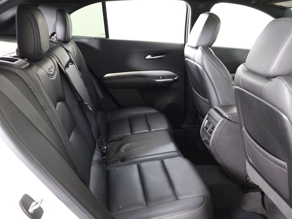 Used 2020 Cadillac XT4 Premium Luxury w/ Cold Weather Package AWD/4WD image 38