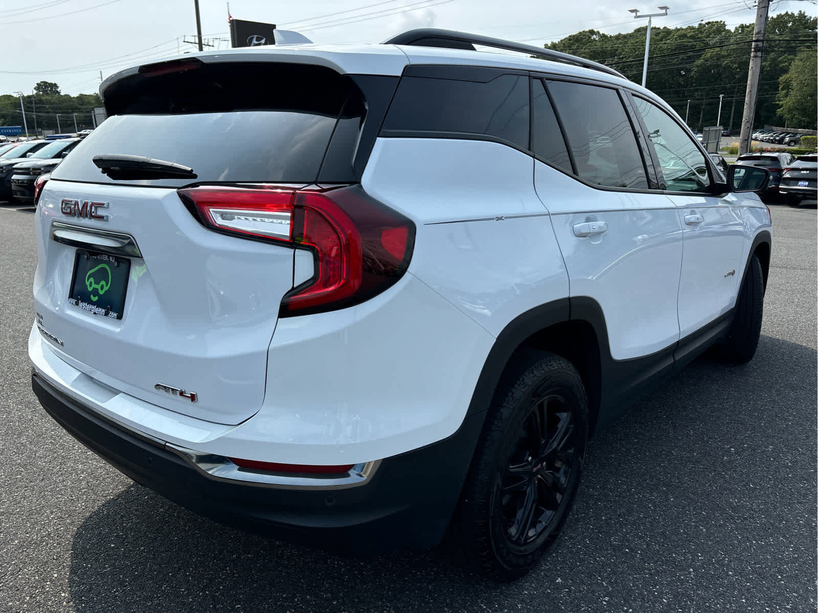 Certified 2024 GMC Terrain AT4 AWD/4WD image 31