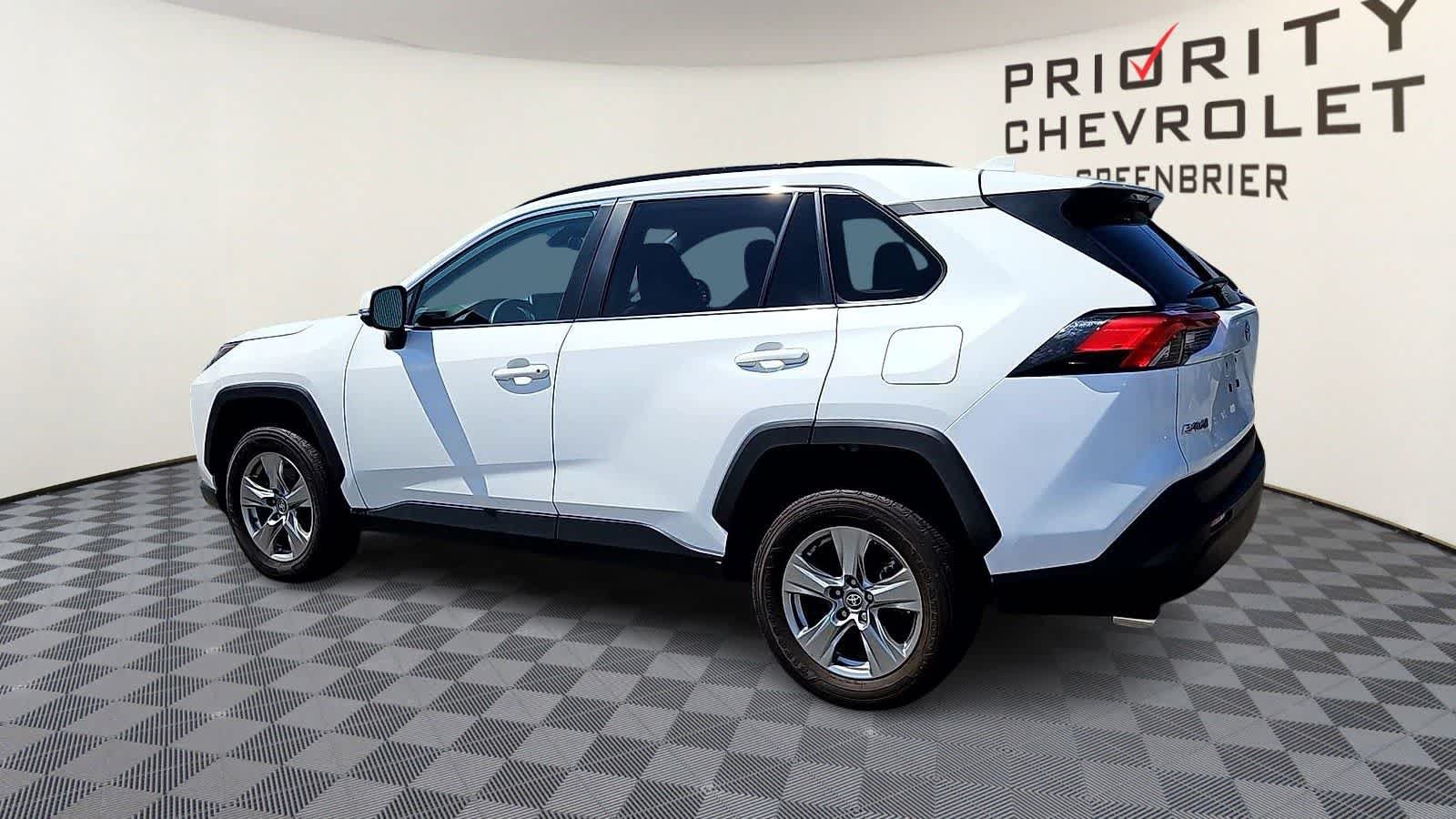 Used 2024 Toyota RAV4 XLE FWD image 6