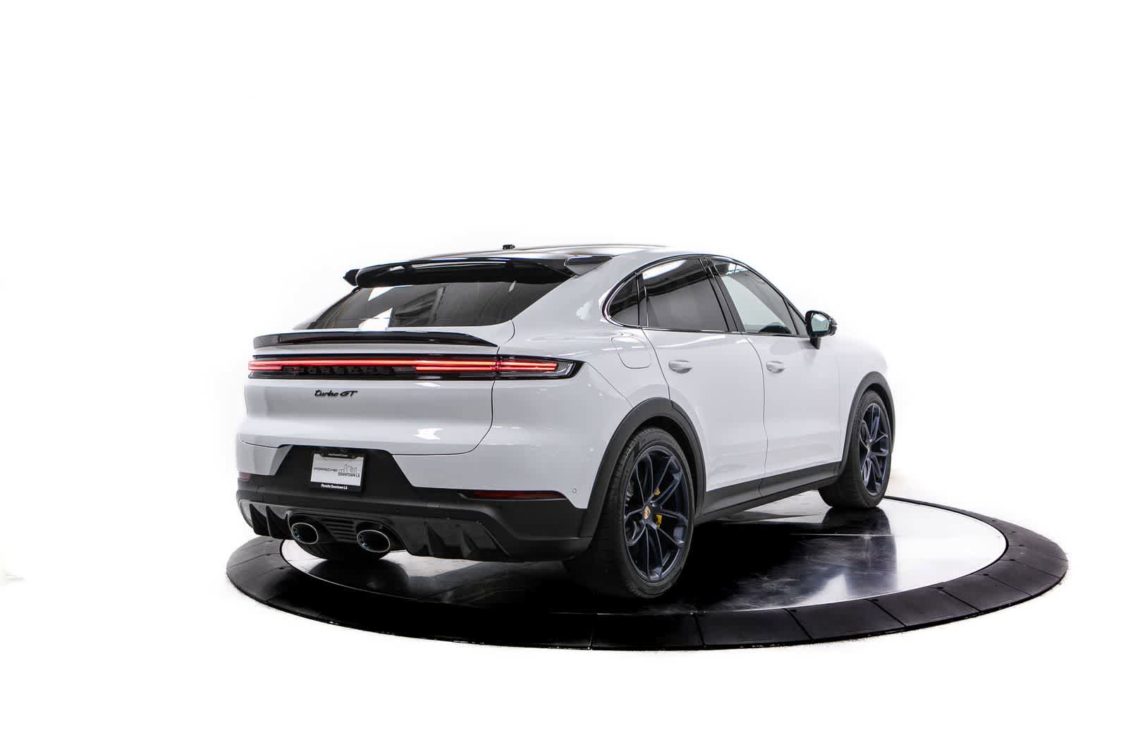 Certified 2025 Porsche Cayenne Turbo GT image 7
