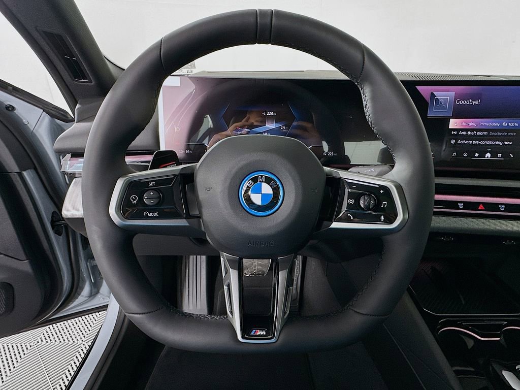 New 2026 BMW i5 eDrive40 w/ M Sport Package image 10