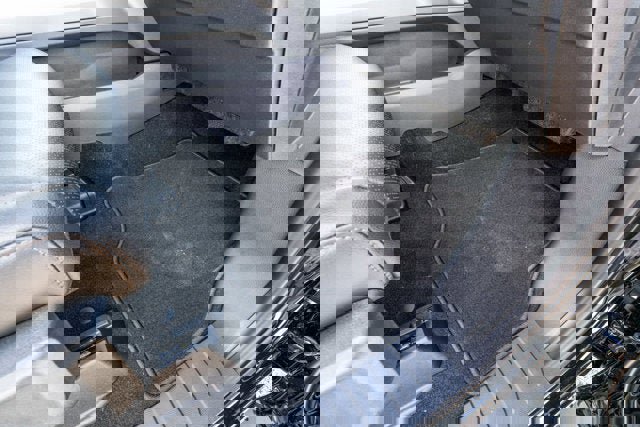 New 2026 Ford F350 Lariat w/ Black Appearance Package image 31