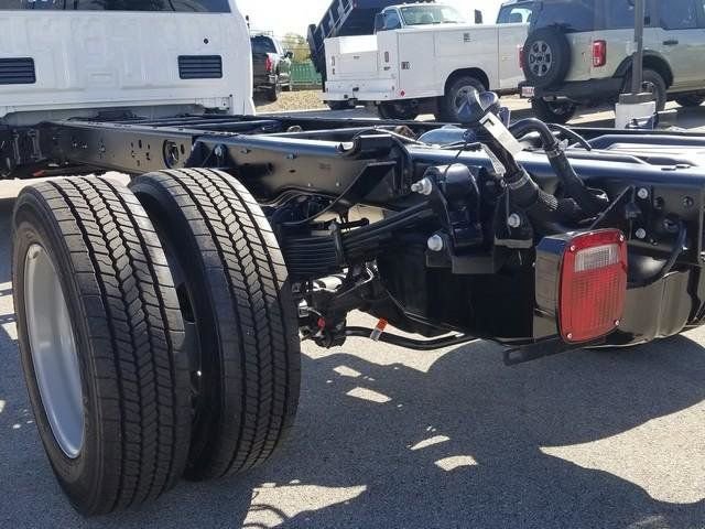 New 2026 Ford F550 2WD Regular Cab Super Duty image 17