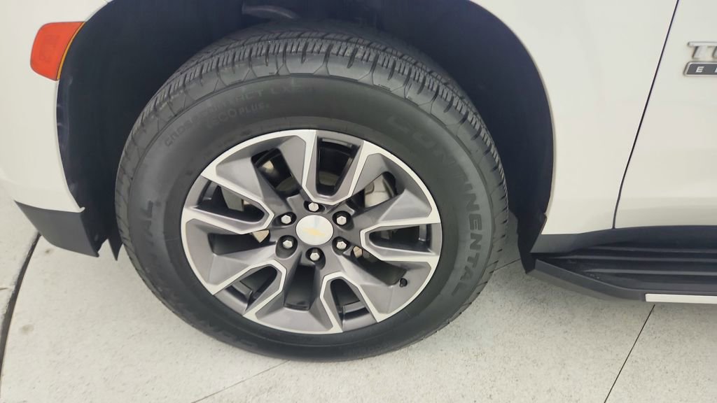 Used 2022 Chevrolet Tahoe LT w/ Luxury Package image 30