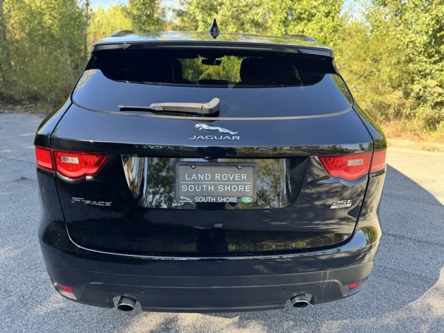 Used 2019 Jaguar F-PACE Premium image 6