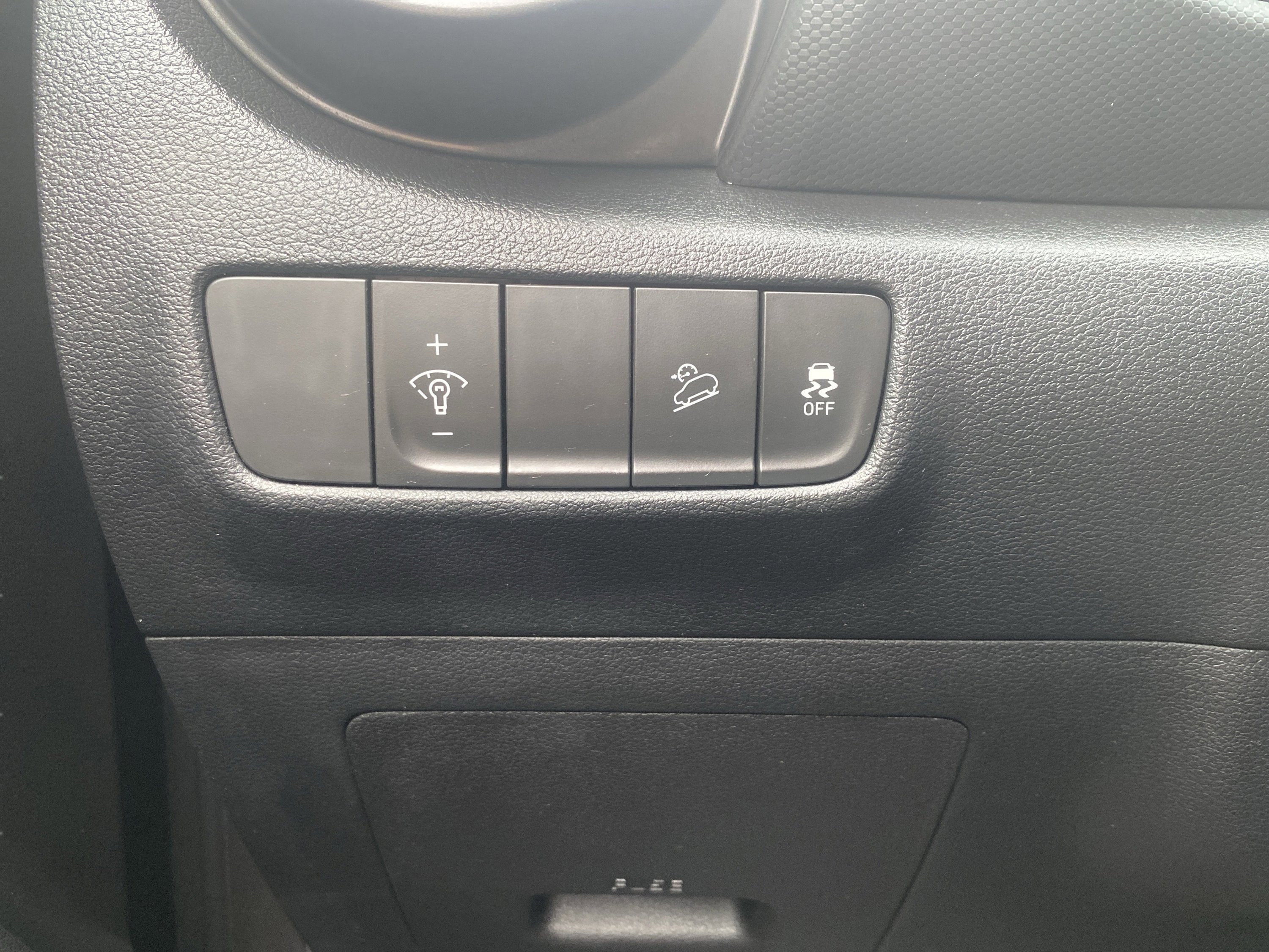 Used 2023 Hyundai Kona SEL w/ Cargo Package image 20