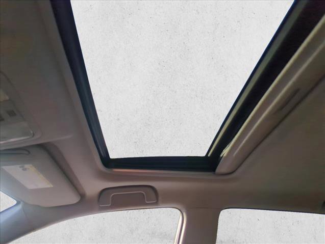 Used 2012 Toyota RAV4 FWD image 15