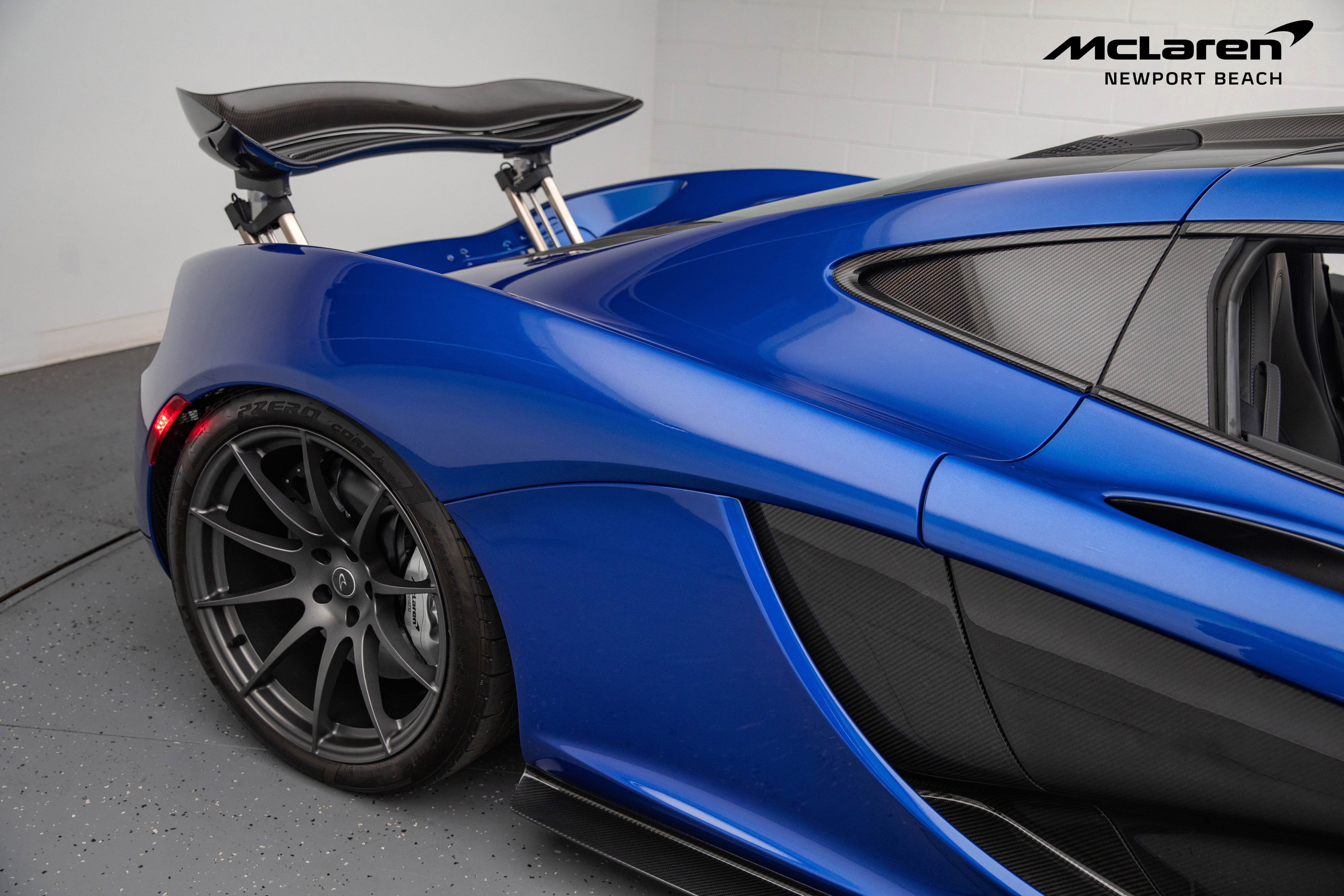 Used 2014 McLaren P1 image 11