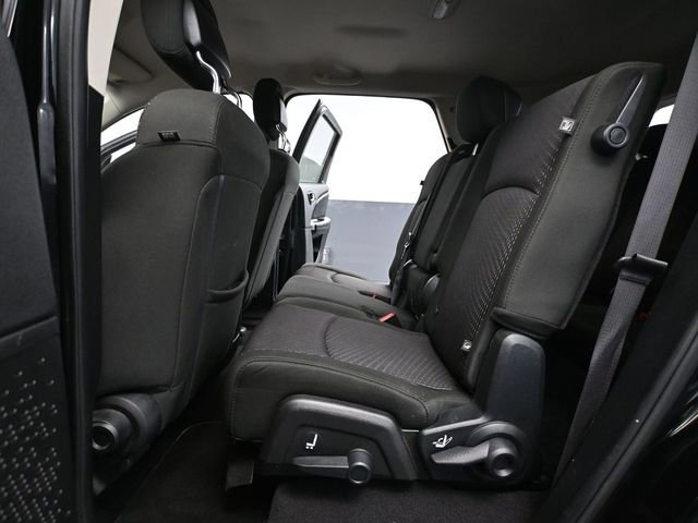 Used 2019 Dodge Journey SE image 33