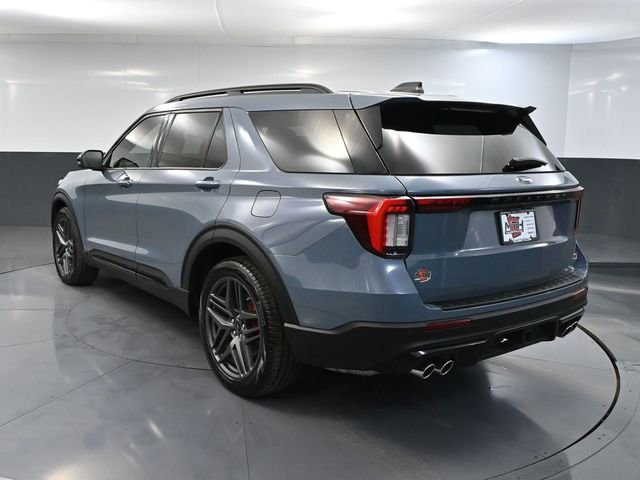Used 2025 Ford Explorer ST image 8